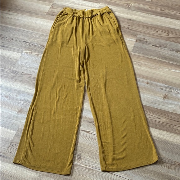 Paper Crane Wide leg Ribbed Pants Women M Pull on Stretchy Pockets Leisure - Picture 2 of 10